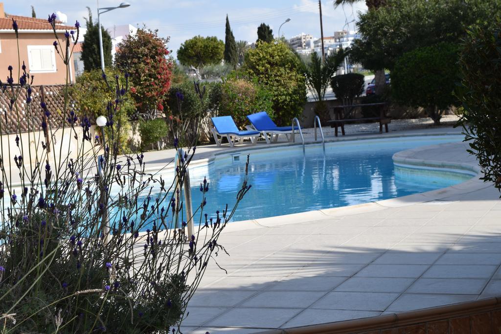 Diana Apartment Pafos Exterior foto