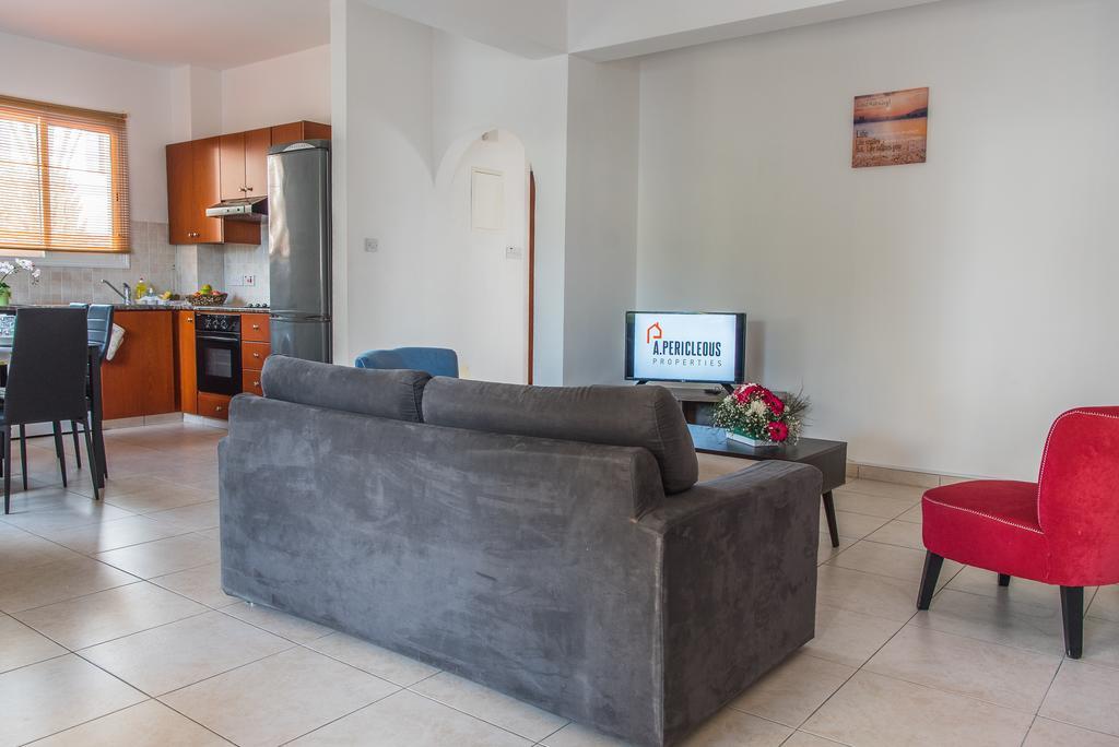 Diana Apartment Pafos Exterior foto